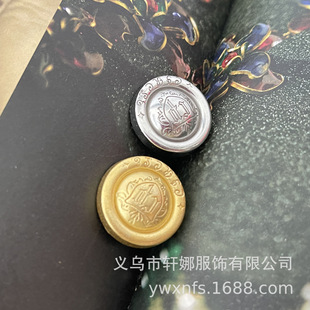 �͹�Ӣ���L��Ů���b���״���ë�ؼ~�ۈD�v�A��С����ȫ�h���W�˼~