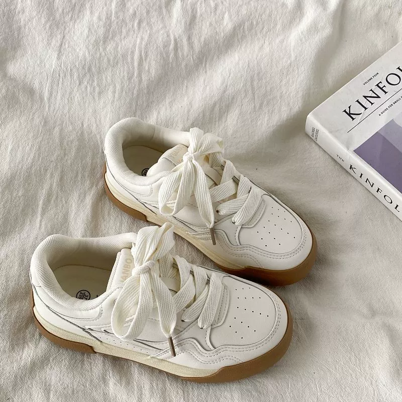 Весна 2025, новые универсальные широкие брюки, белые кроссовки, белые туфли, кроссовки в стиле хай-стрит, туфли на толстой подошве