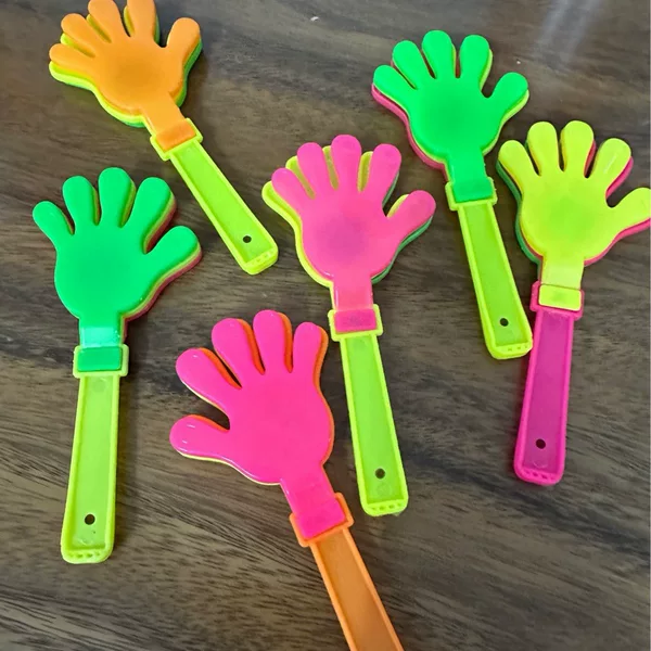 Medium Bulge Clapping Device Wholesale Palm Clapping Concert Cheering Bar Atmosphere Props Mini Palm Toys