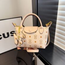 �߼��а���Ů2025�¿���|ˮͰ��ӡ���˻@�Ӱ��r�аٴ�΃rб���