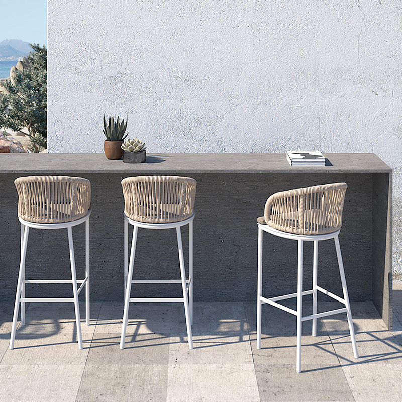 Conjunto de mesa de bar para jardín, patio o terraza, ideal para villas, verandas, cafeterías, resistente al agua y con protección solar, incluye sillas de bar. image 2