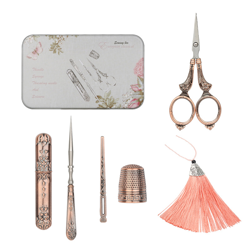 Conjunto de 5 piezas rojo Palacio con agujas y borlas