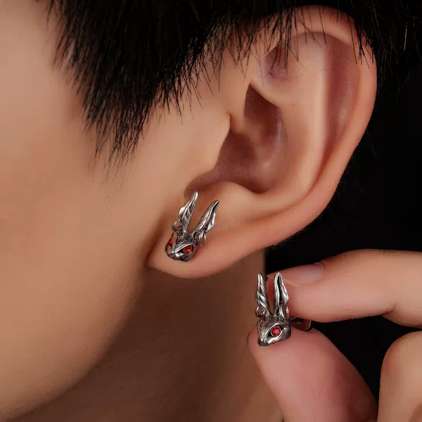 Dark Red-Eyed Rabbit Earrings with a Niche Design, High-End Earrings in a Minimalist Style, Simple Unisex Ear Accessories