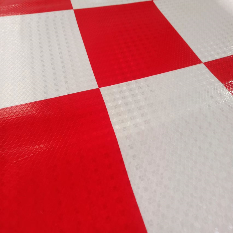 背胶防撞桶反光膜  红白格子安全警示反光标识 滚塑防撞桶反光贴