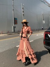 夏季大裙摆红格裙印花荷叶边新疆旅游穿搭套装上衣裙子两件套女潮