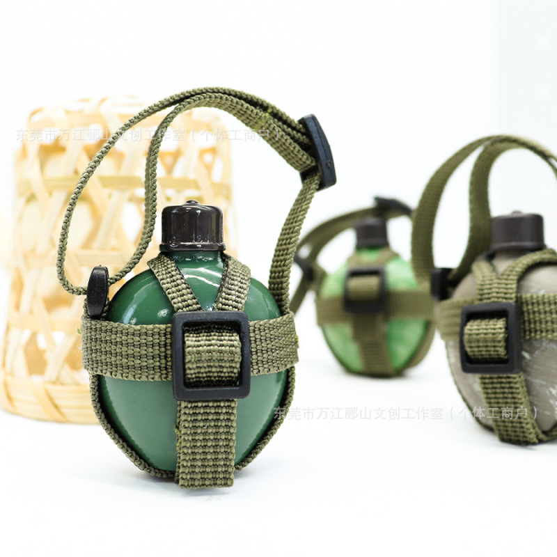 [Retro Kettle] Mini Simulation Pendant Creative Pendant Interesting Retro Decoration Era-Sensitive Cultural and Creative Souvenirs