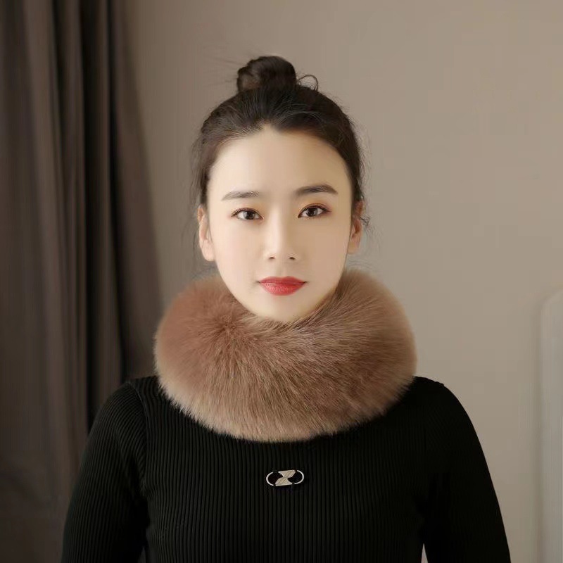 Темно коричневый