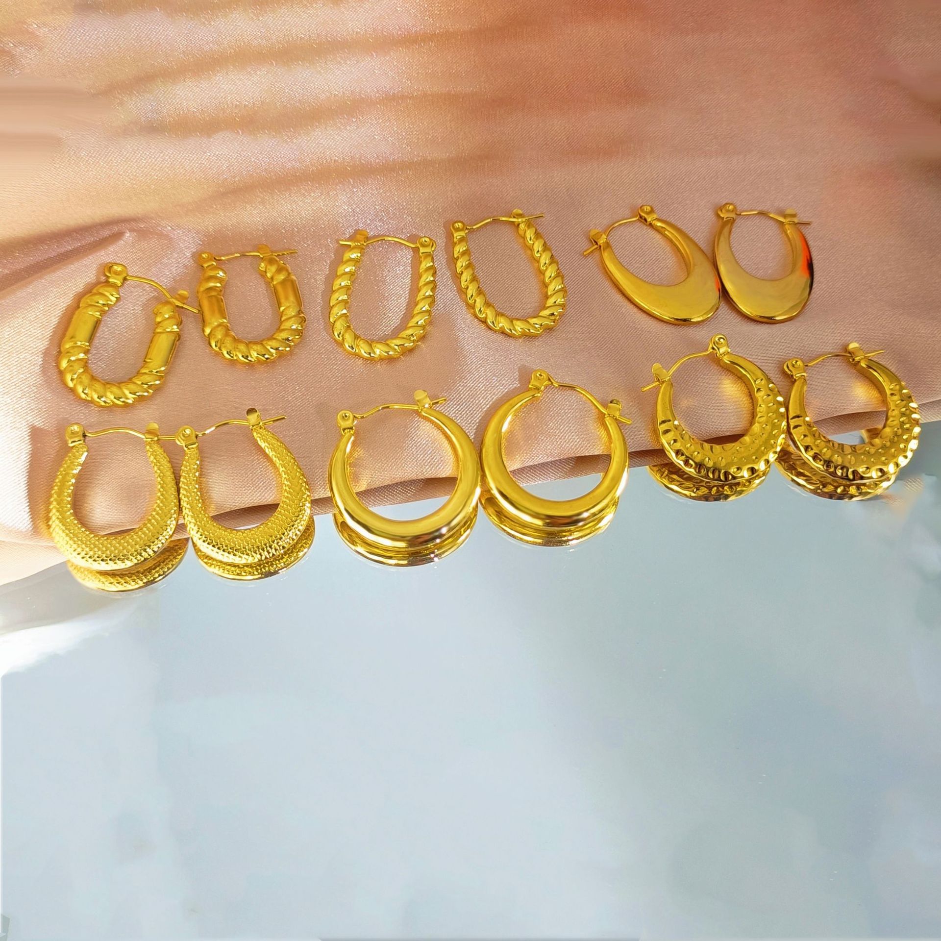 크로스보더 유럽 및 미국 스타일 유압 도금 변색 방지 기하학적 귀걸이 유럽 및 미국 스타일 패션 도매 변색 방지 귀걸이