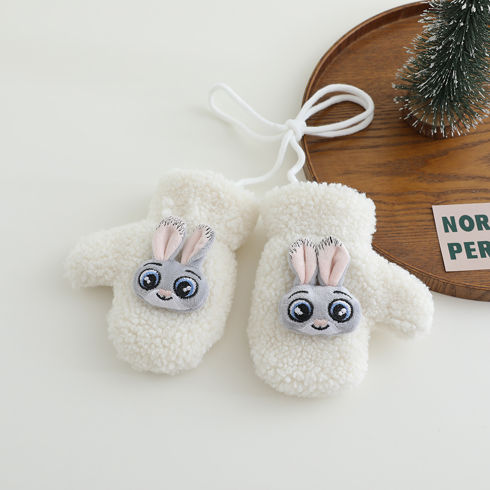 귀여운 토끼----유백색