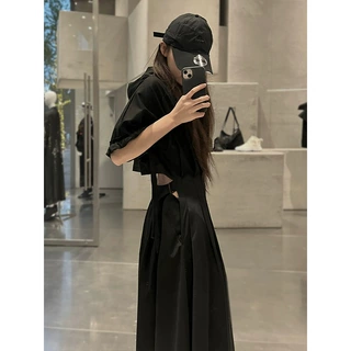 质感高级感黑色连衣裙显瘦小众潮流小黑裙夏季新款气质露腰裙子女