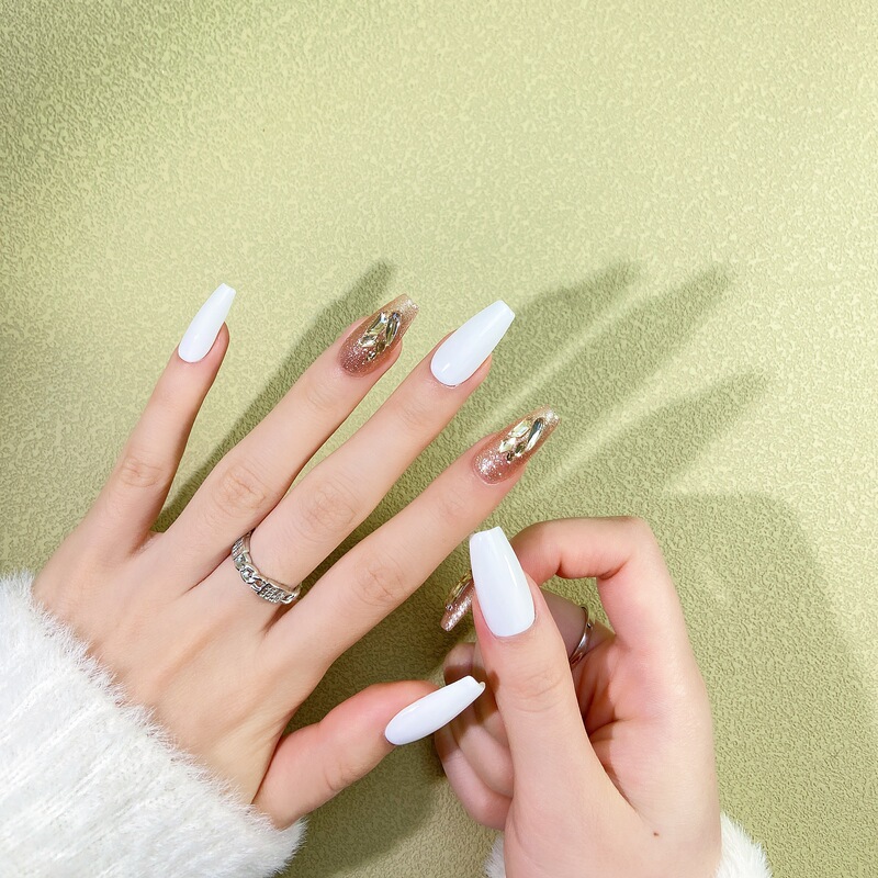 2026 Hot-Selling Handmade Minimalist Nail Tips, Pure Handcrafted Wearable Nails with a Light Luxury Design, Internet Celebrity Favorite