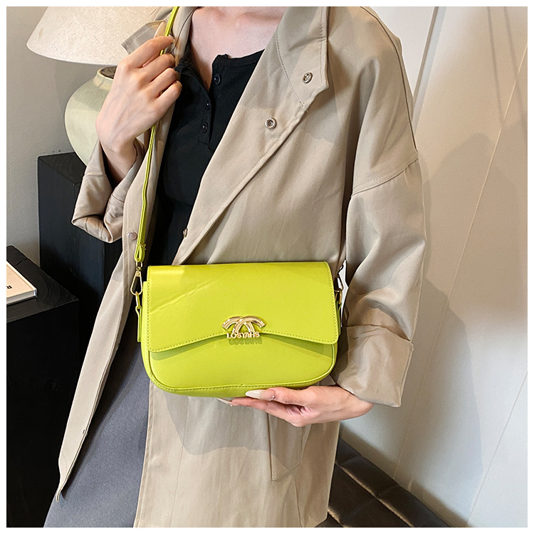 Fashionable and versatile small square bag, new autumn and winter style work and commuting bag, women's bag, simple single-shoulder bag, women's crossbody bag undefined