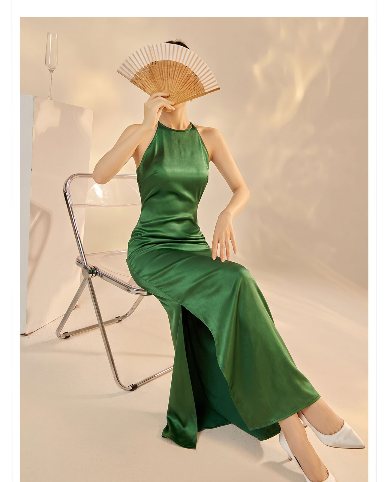 Đầm maxi thắt eo xếp ly cắt chéo — màu xanh đậm chi tiết 4