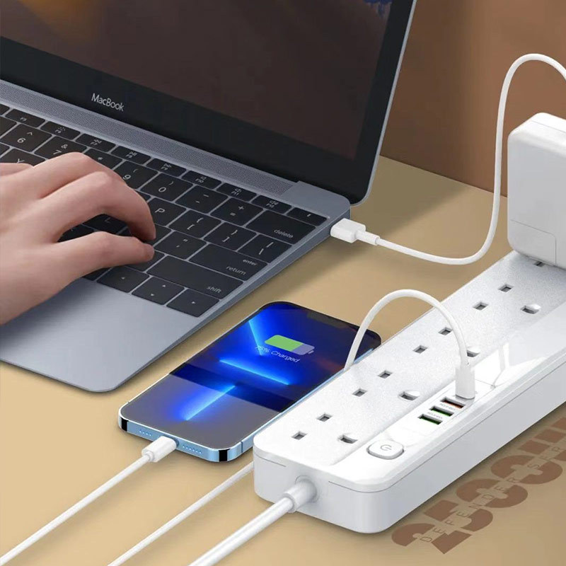 LDNIO Multi-Function Receptacle 4-Position Universal Socket Power Strip PD20W Fast Charging Head QC3.0 Phone Direct Charge