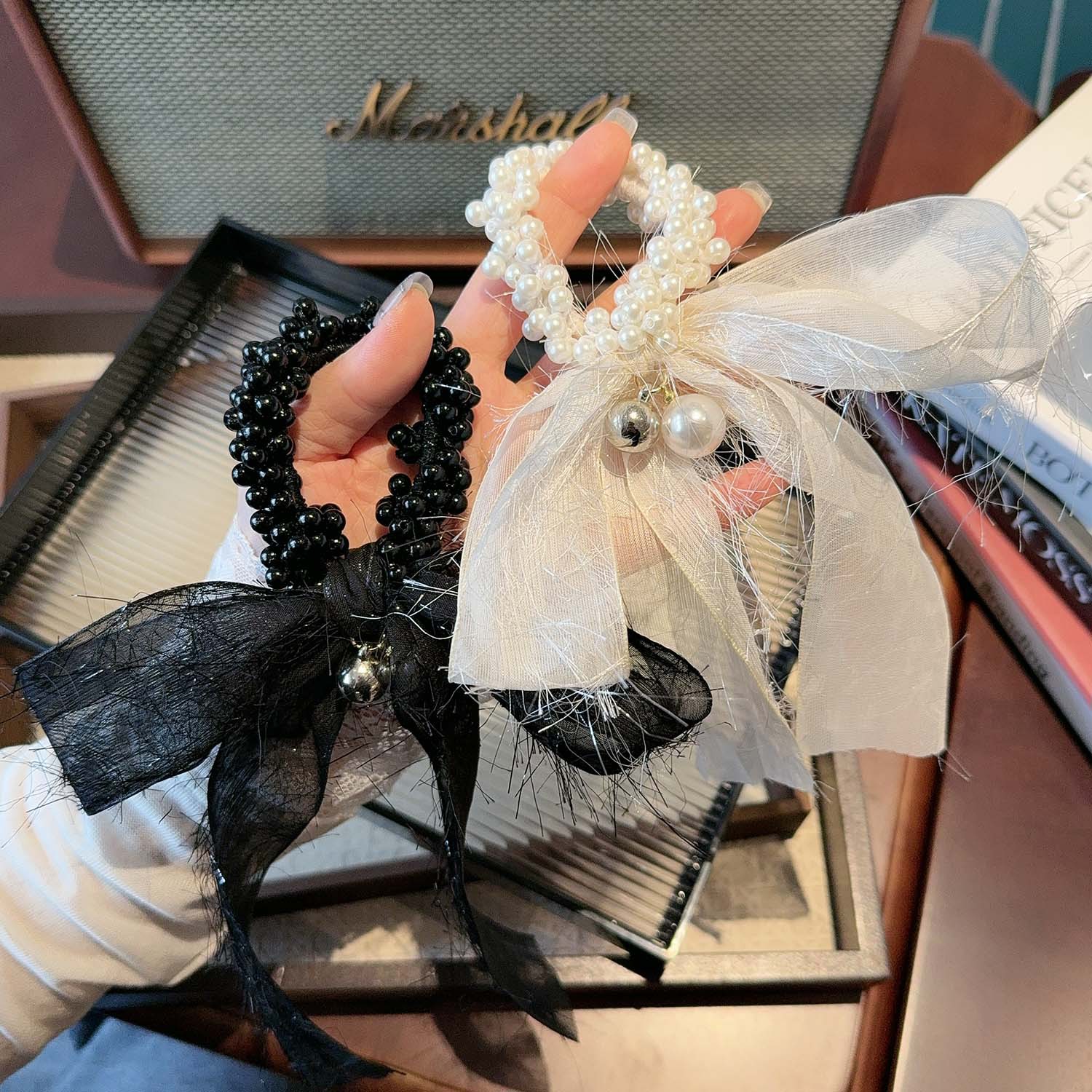 Hairgrip with bow