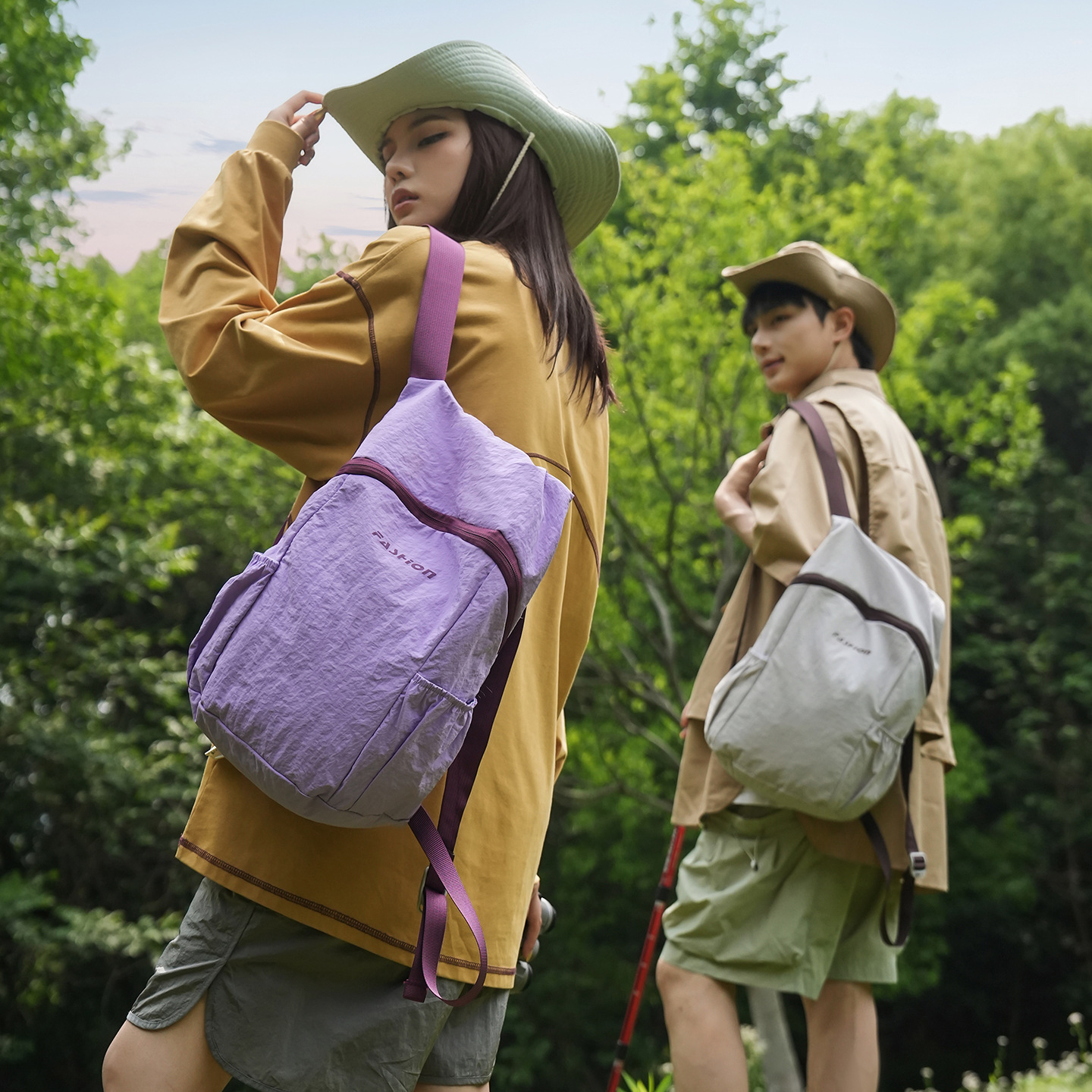 Ultra-light, stylish, thin and foldable travel backpack for both men and women, suitable for outdoor sports, lightweight and versatile mountaineering bag
