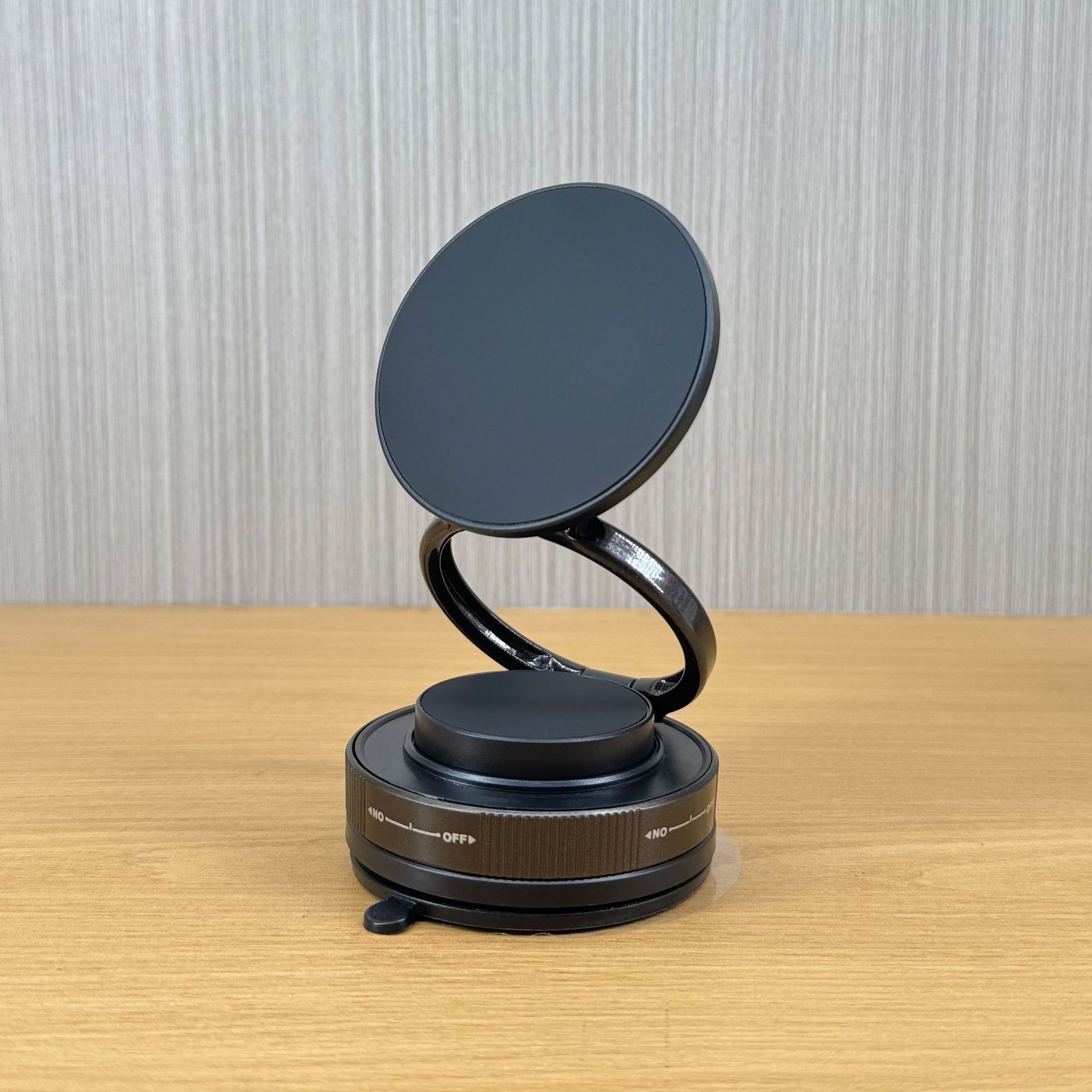 Cross-Border New High-Tech Car Phone Holder, Universal Vacuum Magnetic Suction Cup Phone Navigation Holder