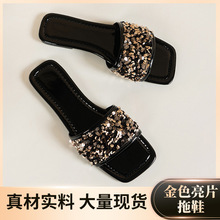 �ļ��¿�s�ٴ��ɫ��Ƭ����ɳ��ƽ����Ь���e������aһ����Ь