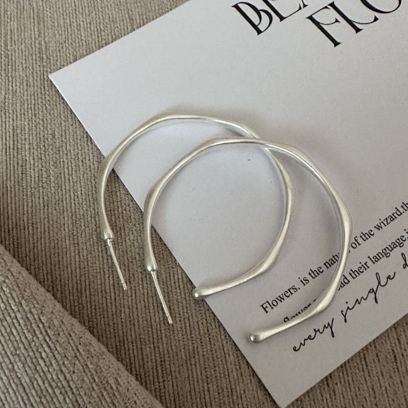 Small design matte retro fashionable Korean earrings
