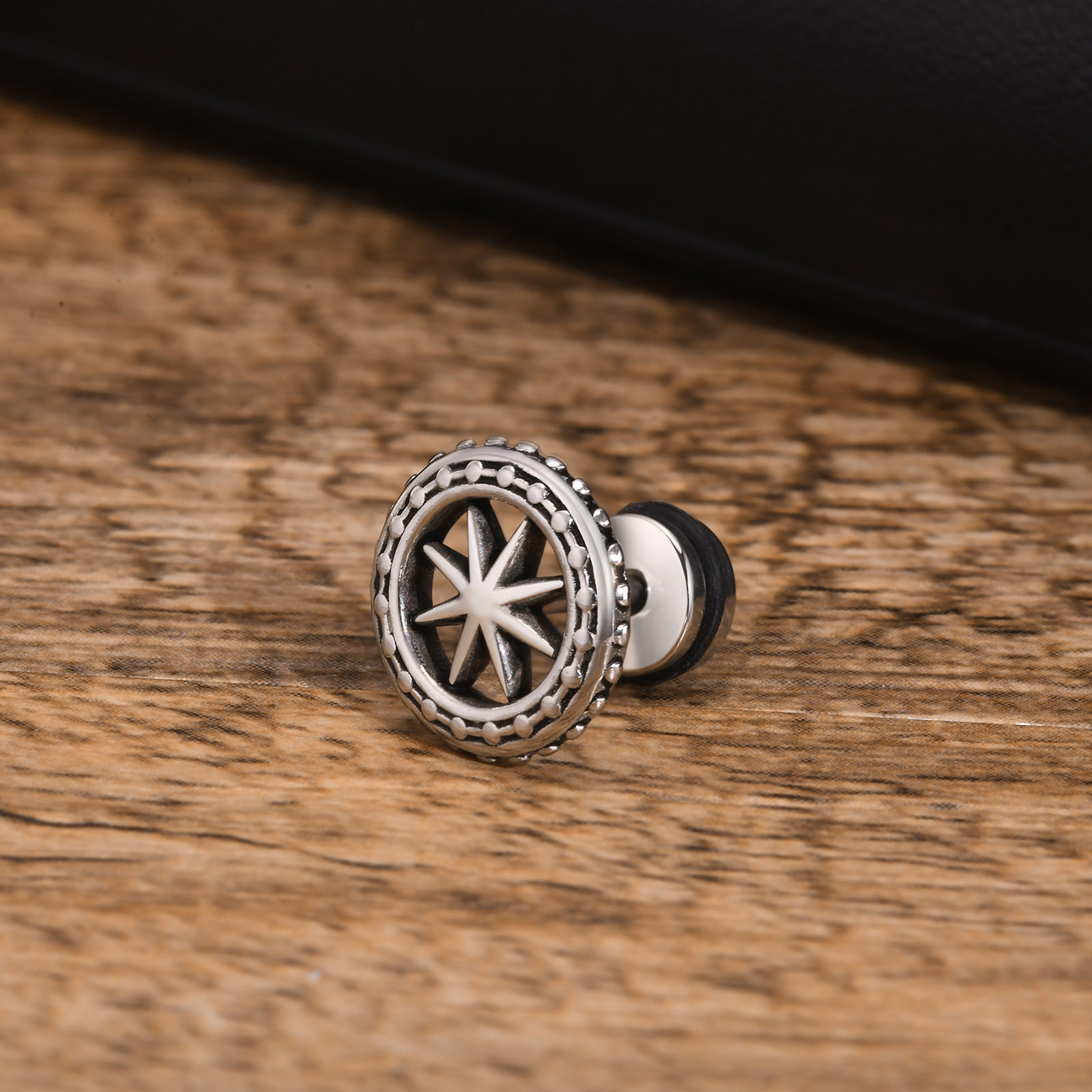 Minimalist Men's Stud Earrings In Stainless Steel For Daily Wear_voghion.com