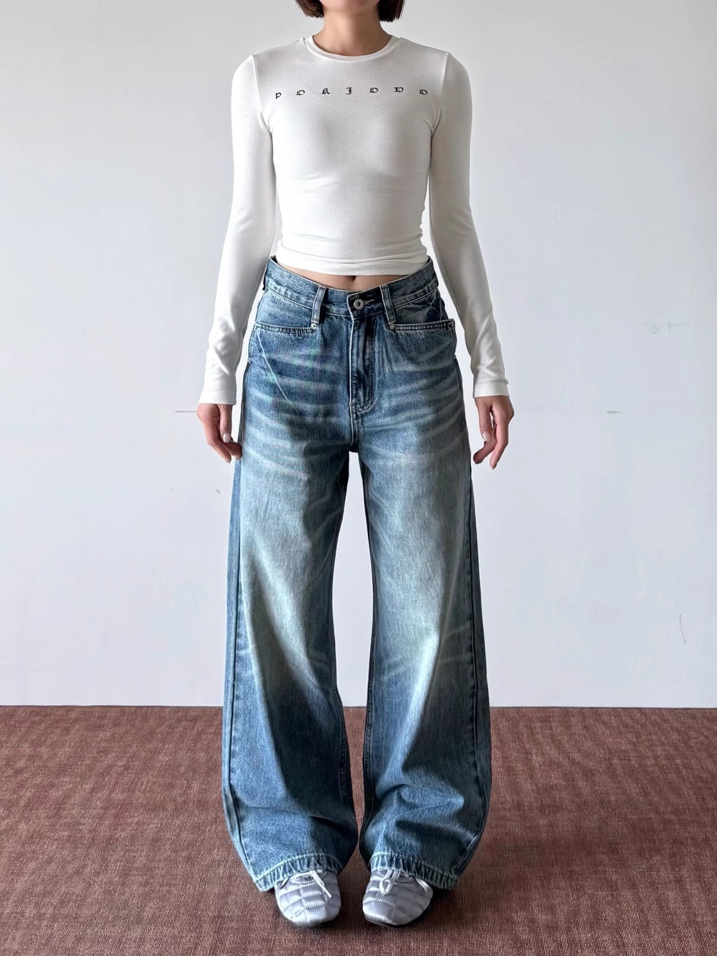 Retro Whiskered Washed Denim Jeans American Style Clean Fit Loose Straight Leg Casual Wide Leg Pants for Men And Women_mkmklike.com