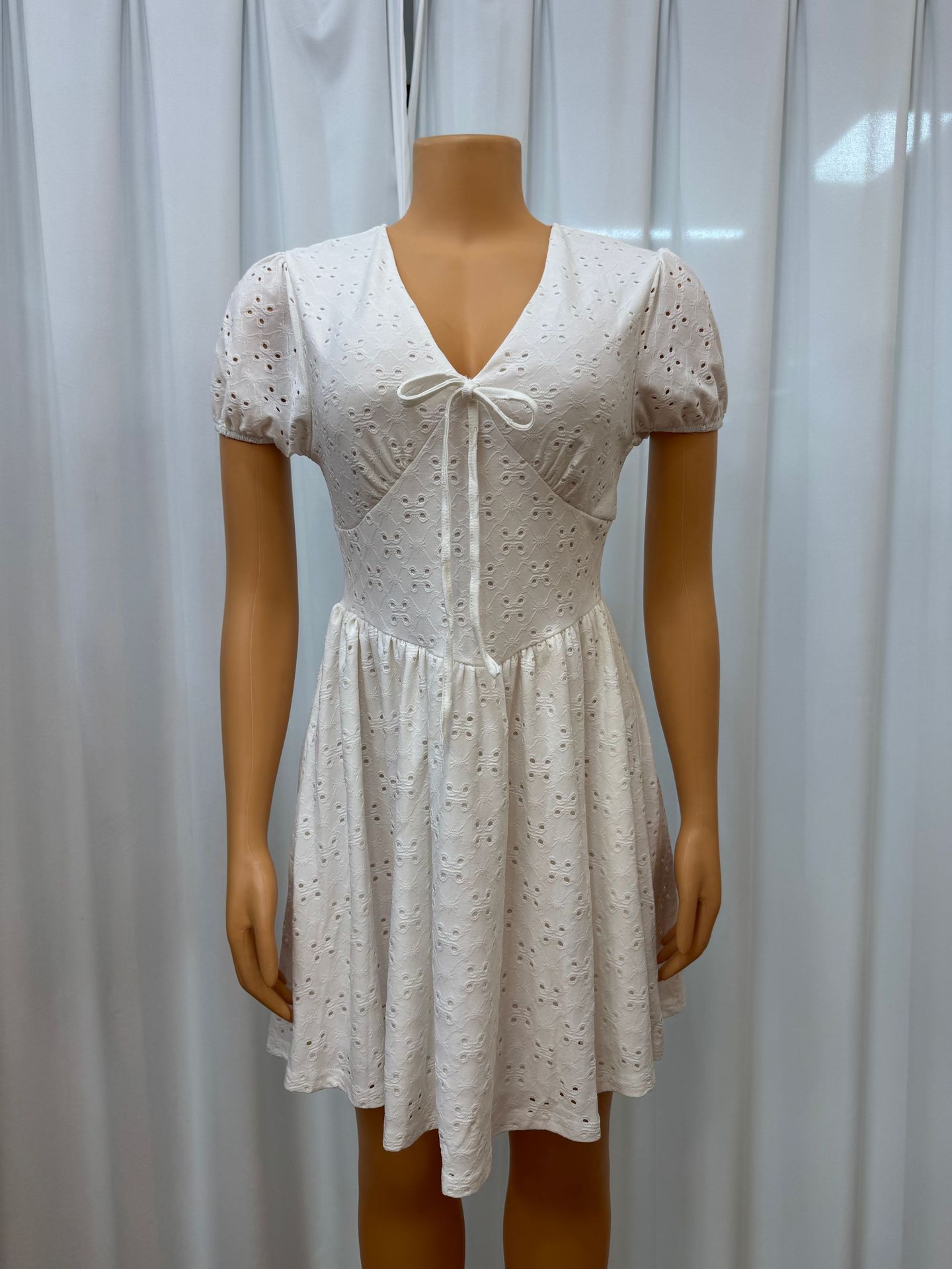 Women's Sexy Hollow Out Strappy V Neck Short Sleeve Solid Color Dress Style_ecoleips.com