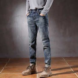 牛仔男新款高端潮牌男士复古水洗个性刮烂修身小脚男：男