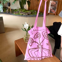 【4/27新品抢先加购】手绘风插画粉帆布包购物袋 RN241312
