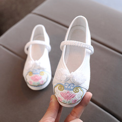 2024 New Children's Hanfu Shoes with Chinese Style, Ancient Costume Shoes, Soft Sole, Old Beijing Fabric Shoes, Handmade Girls' Embroidered Shoes