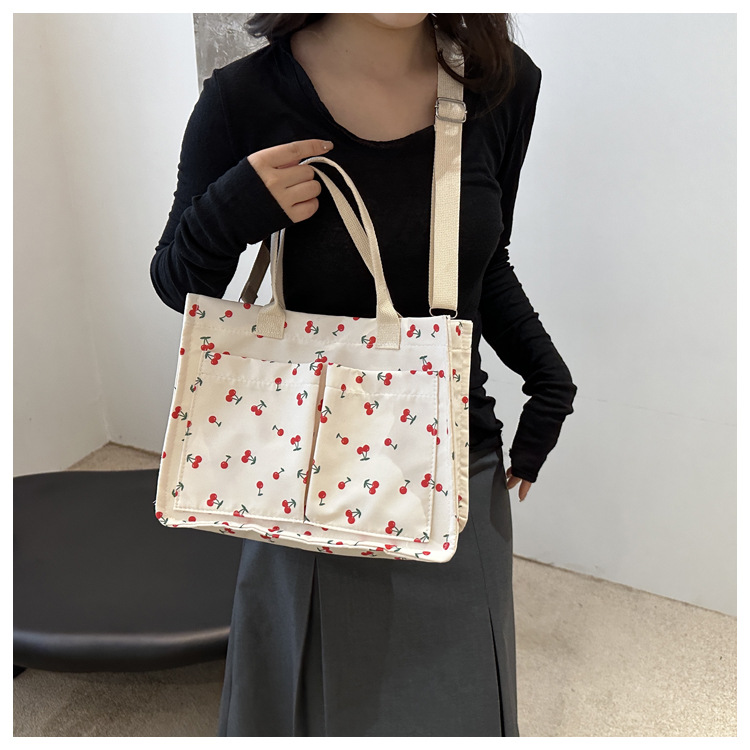 Large-capacity canvas student class 2024 Autumn new Korean-style trendy and personalized printed tote handbag for women undefined