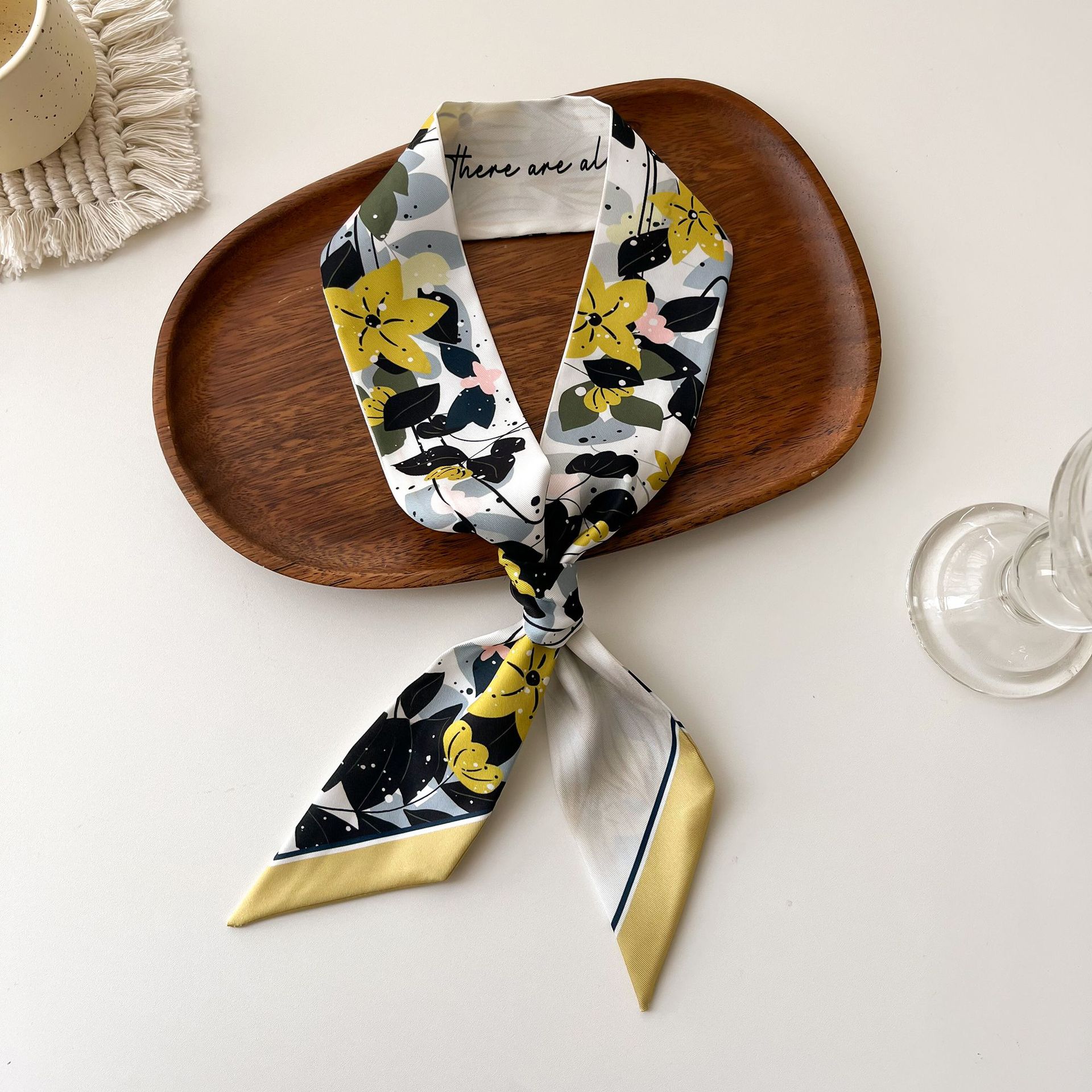 Foulard in seta da donna nastro decorativo per borsa e capelli_voghion.com
