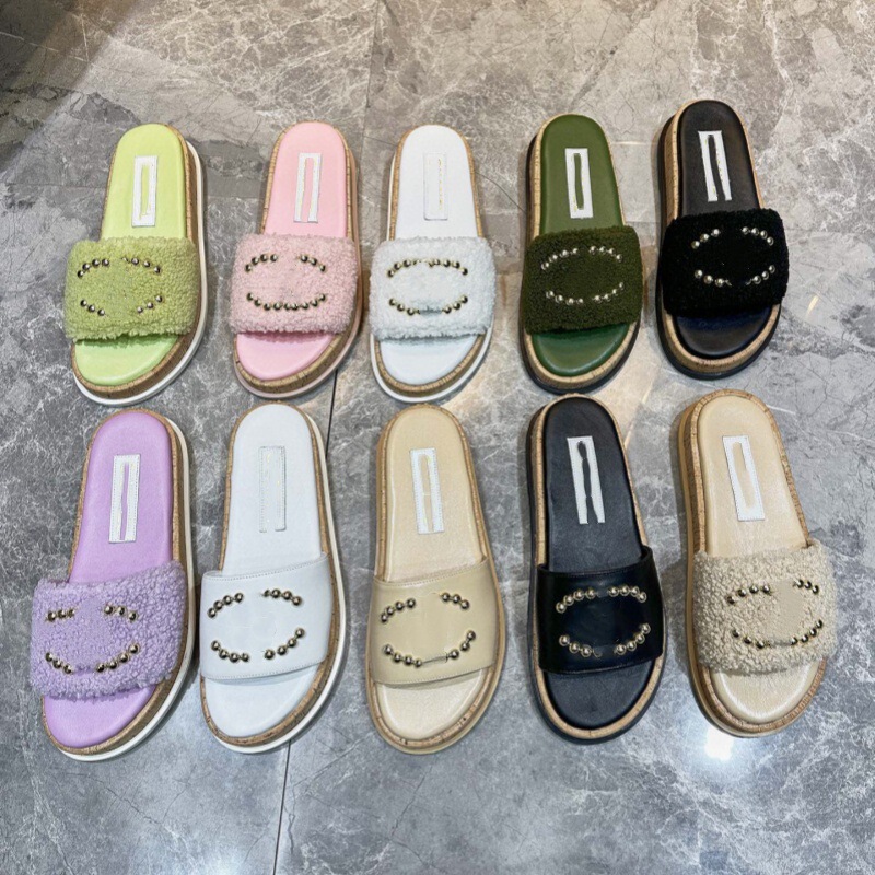 Europe, America, Middle East, Dubai, Singapore, Malaysia, Turkey, Dutch metal logo lamb wool thick-soled slippers