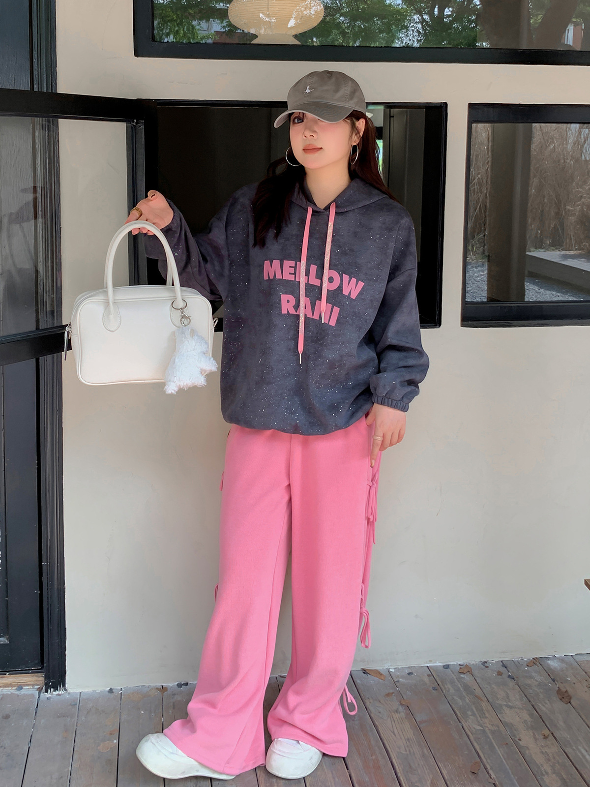K2862 otoño y invierno de gran tamaño damas con sequillas letras imprimidas camisetas con sombrero camisetas de chicas gordas sueltas