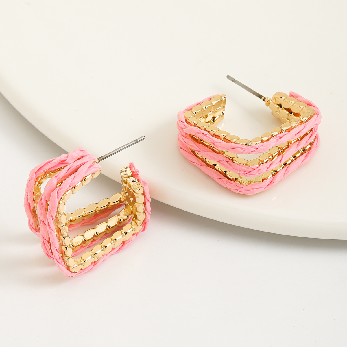 1 Pair Simple Style Classic Style Color Block Irregular Alloy Ear Studs display picture 5