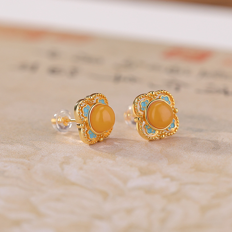 Bông tai bạc S925 mạ vàng hình vuông như ý, men răng, hoa văn rỗng phong cách Đôn Hoàng — một cặp