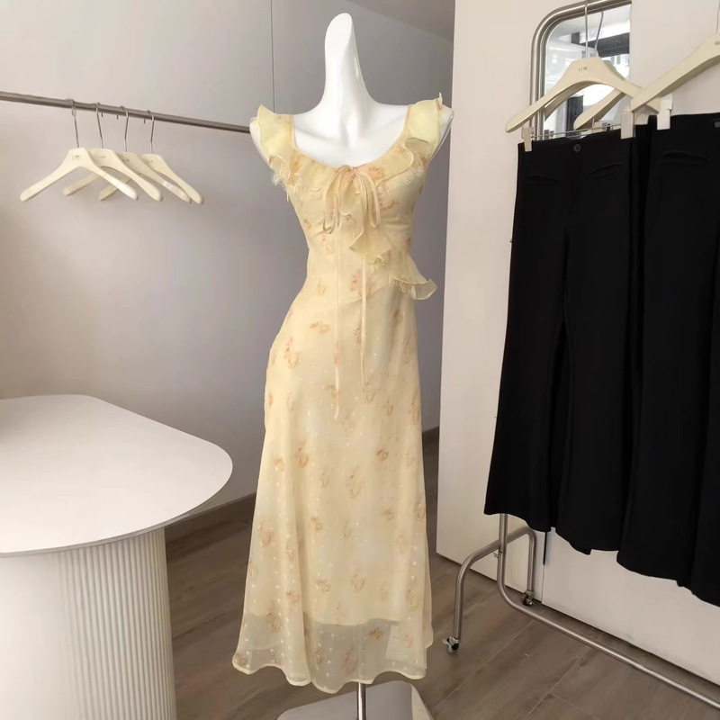 "Xinxing" Citrus Yellow Camisole Dress for Women, Spring and Summer Design, Beach Vacation, Waist-Cinching Fishtail Dress