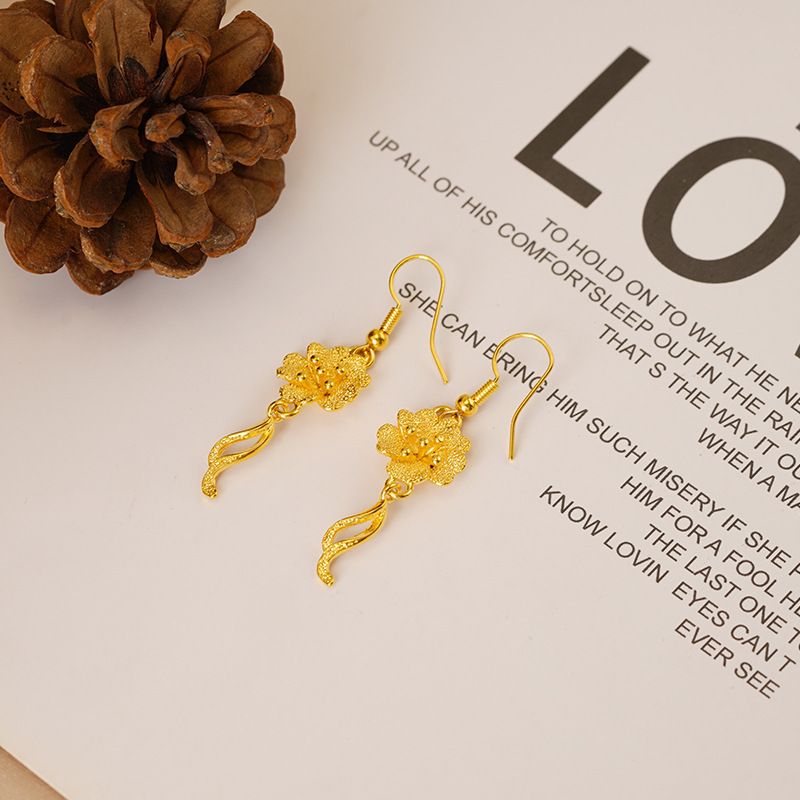 Pendientes de camelia de estilo antiguo Pendientes de verano de alta calidad para niñas con borlas Pendientes de oro de arena vietnamita que no se desvanecen durante mucho tiempo