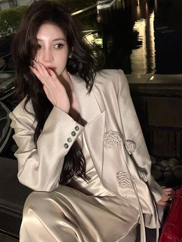 高级感缎面西装外套女2025春秋休闲宽松西服v领镂空吊带裙两件套|undefined