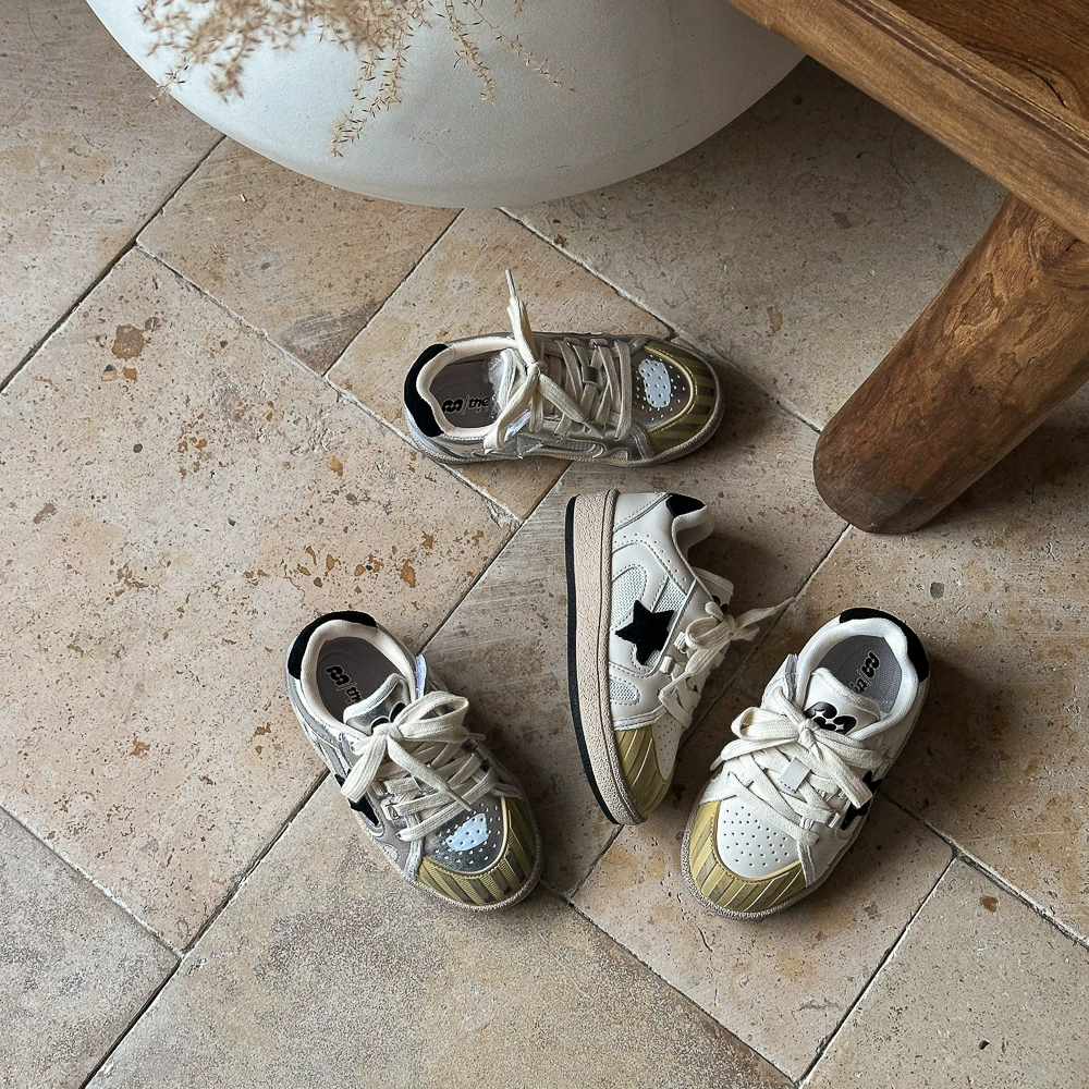 Детская обувь 2026: новинки весенне-осеннего сезона, легкие дышащие спортивные кроссовки для мальчиков и девочек, повседневные нескользящие кеды со звездами для школьников.