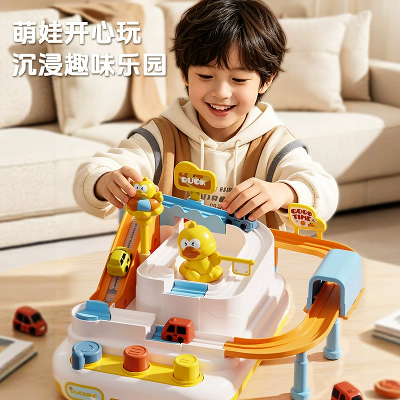 Игрушечная машинка с лабиринтом и парковкой для мальчиков от 2–3 лет