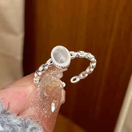 戒指;项链;耳钉