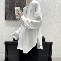 不規則な長袖tシャツの男性のファッションは純色の底のシャツのファッションのブランドのinsの港の風の春秋の上着のゆったりしている衛衣を組み合わせます。