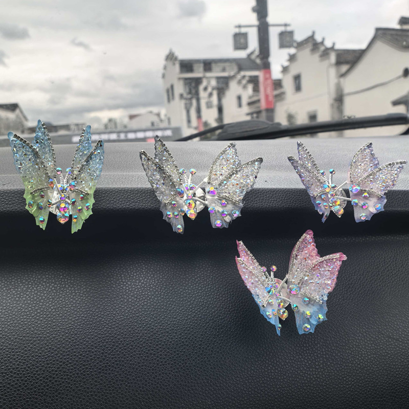 Three-Dimensional Rhinestone Butterfly Ornament with a High-End Feel, Healing Adhesive for Dashboard, Ancient Style Iridescent Car Decoration Ornament Wholesale