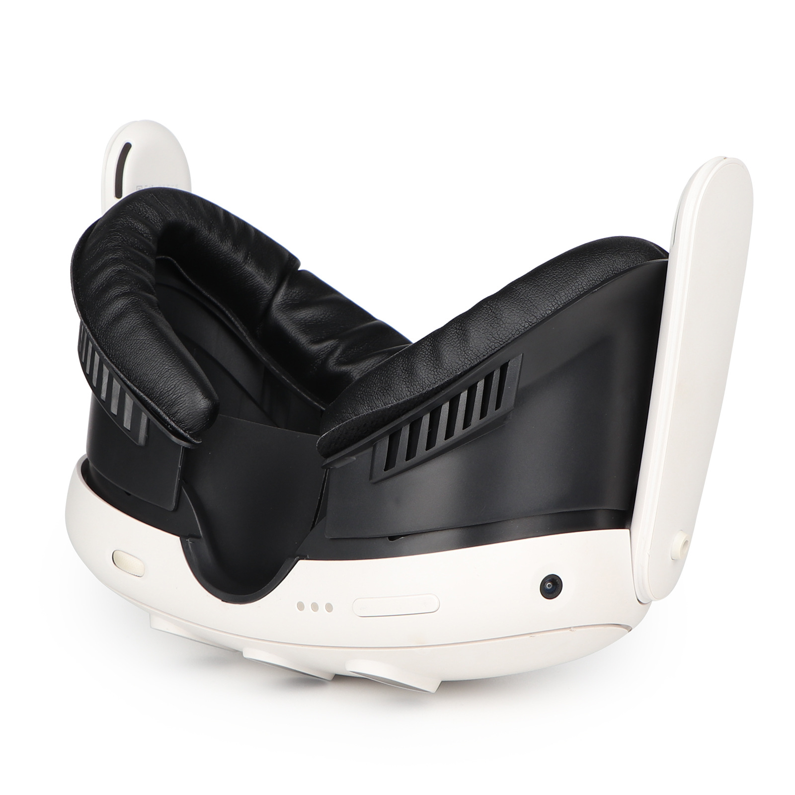 The widened mask replacement stand for Meta Quest 3 can be worn with a silicone mask for a more skin-friendly look undefined