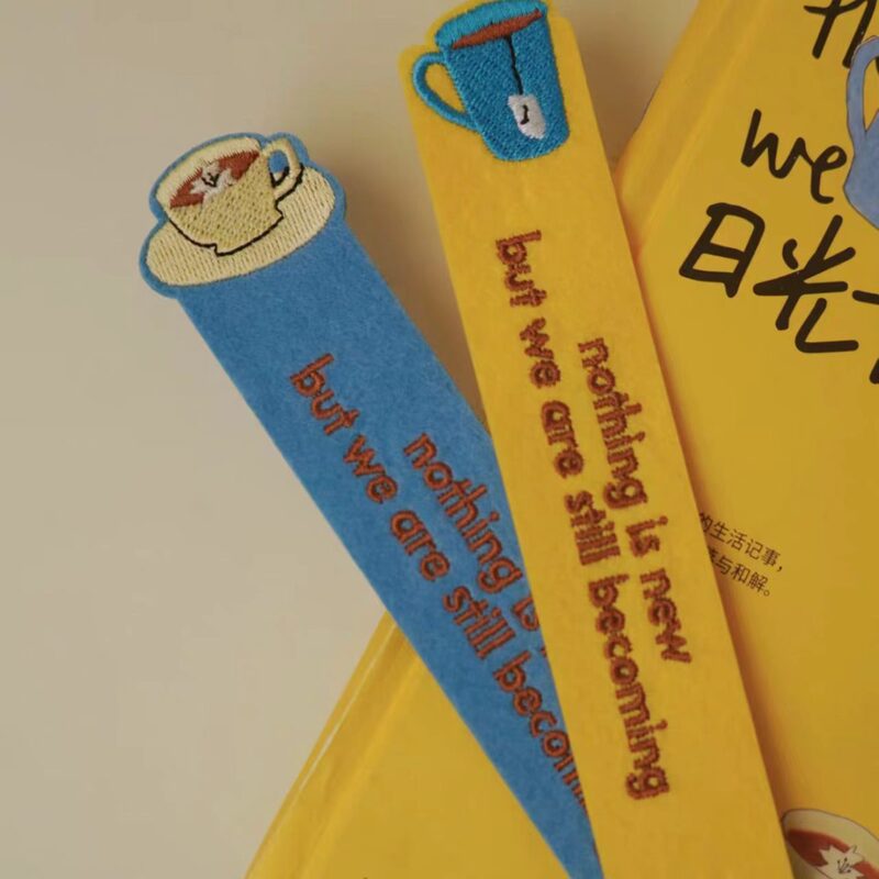 Creative felt embroidered bookmarks, non-woven fabric, high aesthetic value, high-end, exquisite, sophisticated, a cultural and creative gift for elementary school students