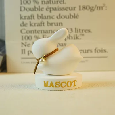 Car ornaments Rabbit Expansion Stone Cute