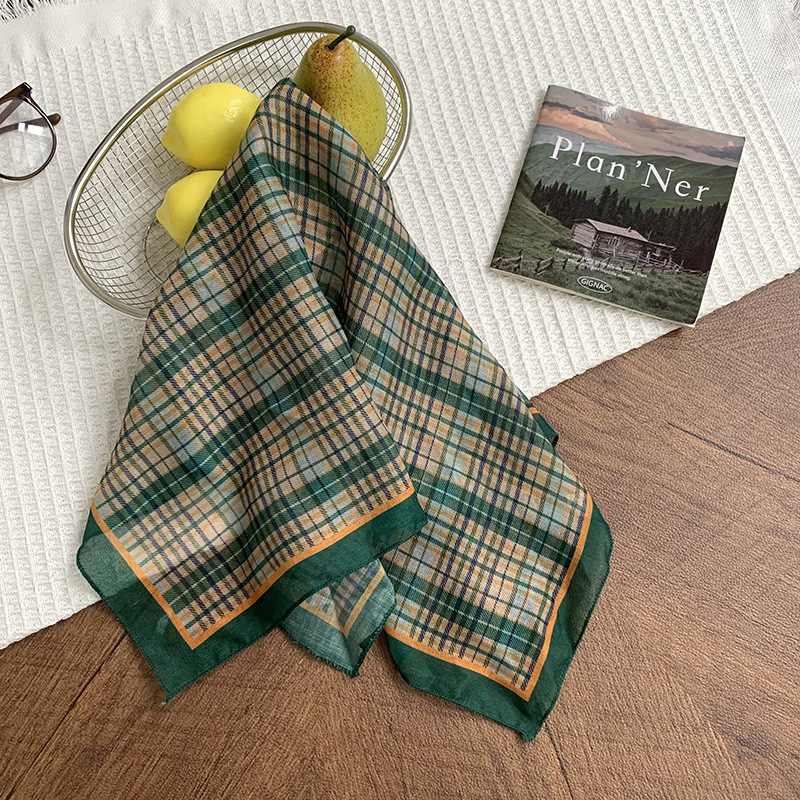 Pañuelo pastoral femenino de verano nuevo estilo cintura pequeña bufanda cuadrada bufanda de seda sensación de alta calidad suave cuello bufanda pequeña chal al por mayor