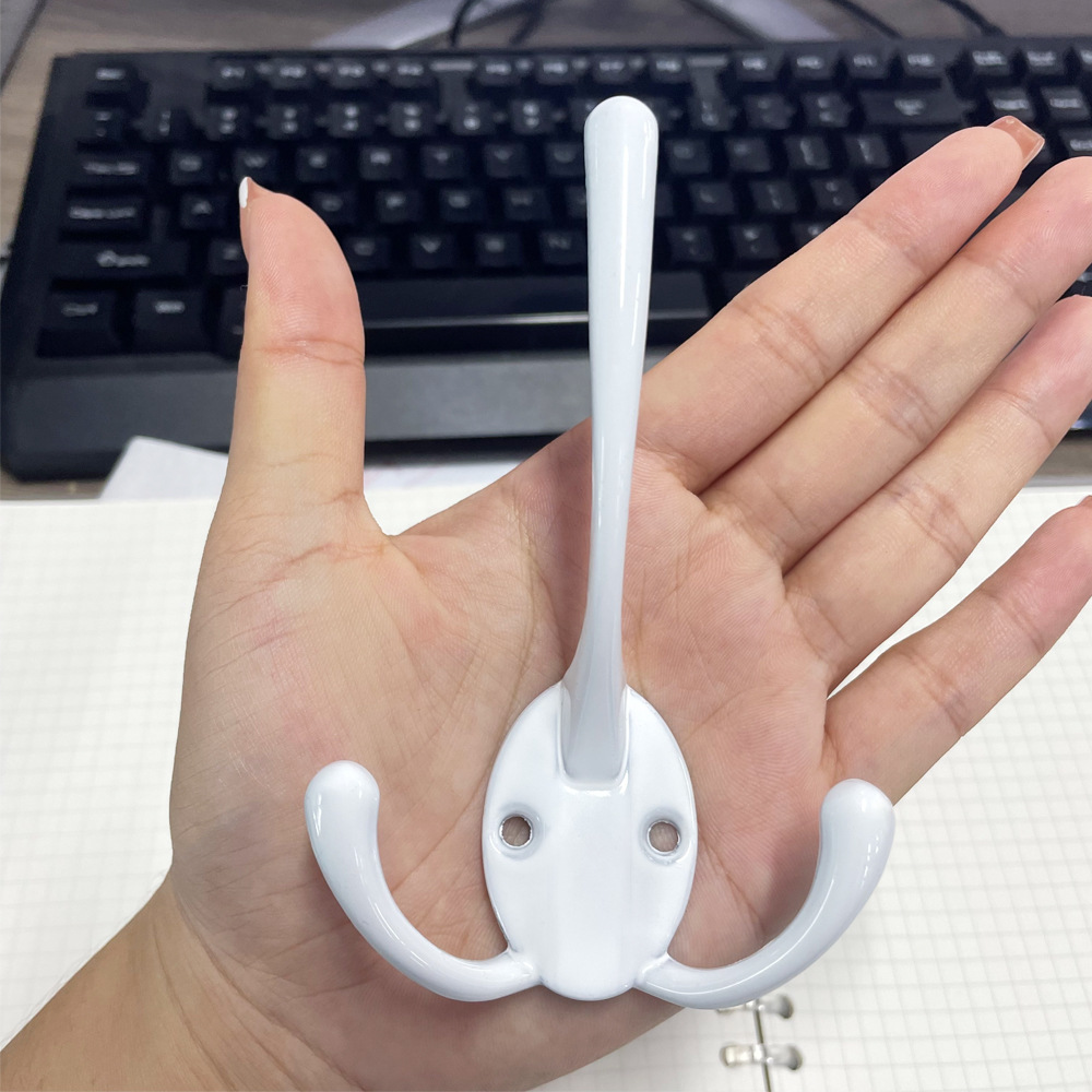 구운 흰색 페인트