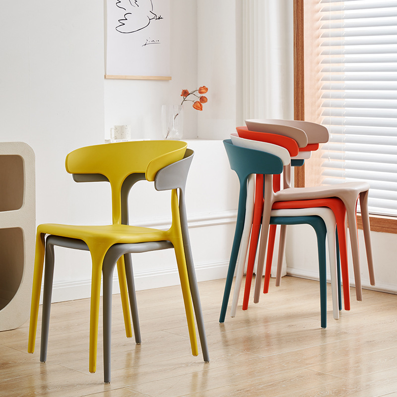 Nordic Minimalist Modern Thickened Plastic Chair for Home Dining Table, Stackable Chair with Backrest, Desk Chair, Horn Chair