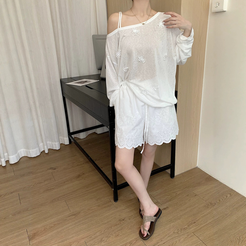 Real Shot of the New Summer White Fashion Casual Suit for Women, Slightly See-Through Shoulder Top, Jacquard Embroidery, Versatile Shorts Real Shot of the New Summer White Fashion Casual Suit for Women, Slightly See-Through Shoulder Top, Jacquard Embroidery, Versatile Shorts
